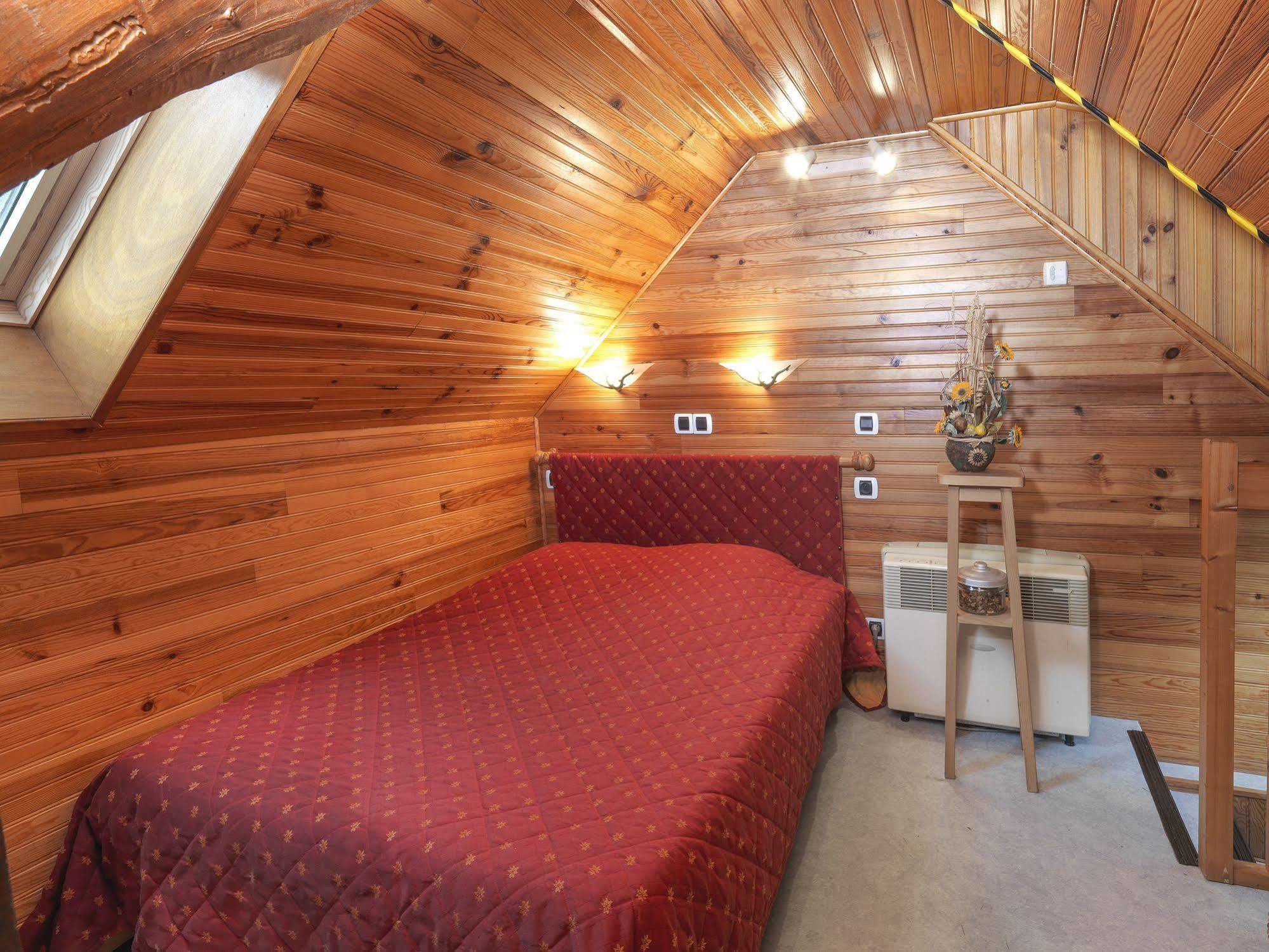 Auberge De L'Isard سان دوني المظهر الخارجي الصورة