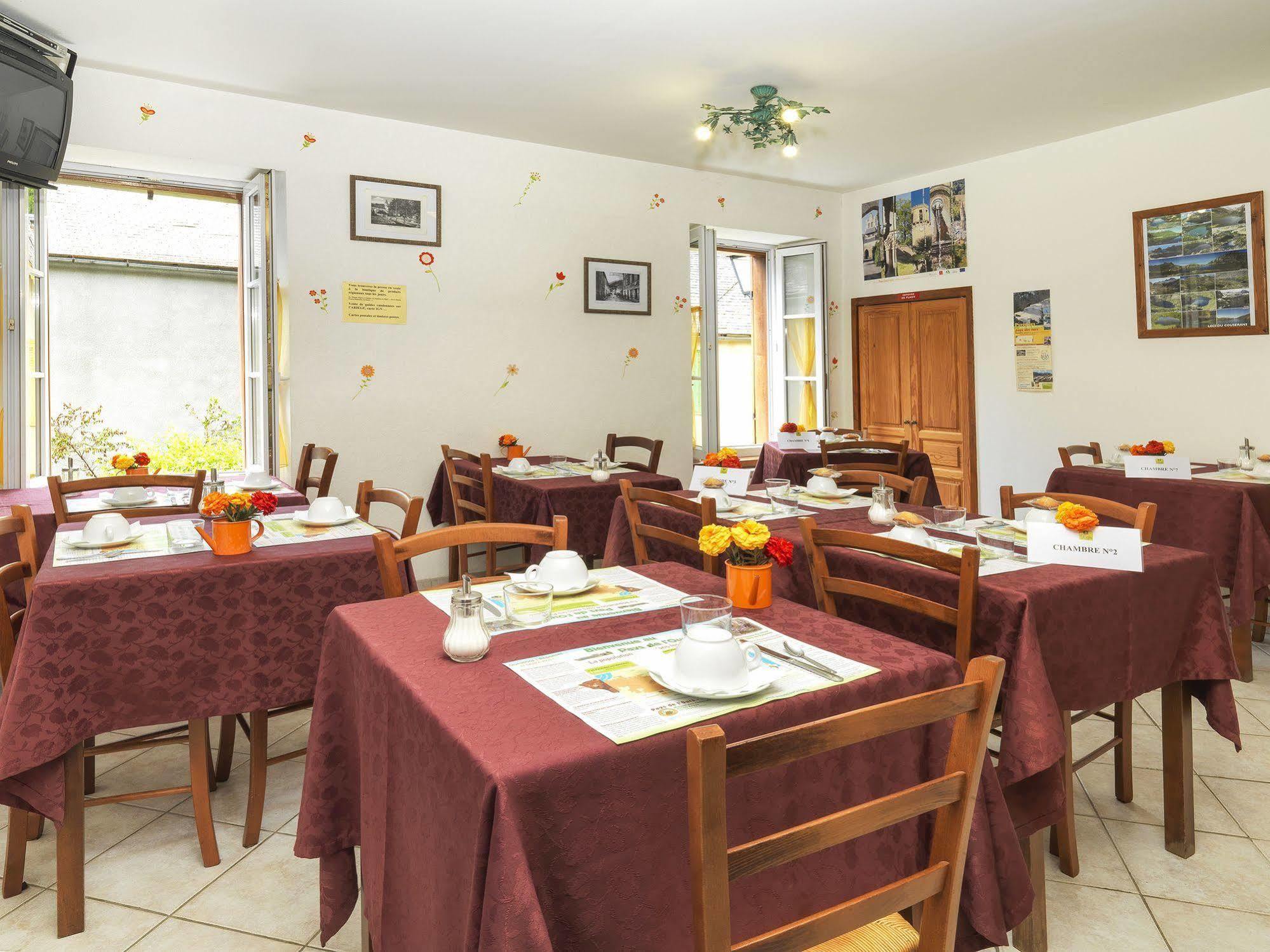 Auberge De L'Isard سان دوني المظهر الخارجي الصورة